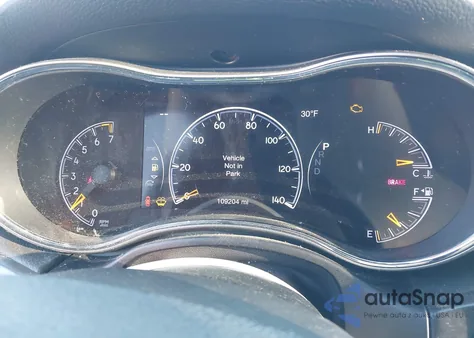 2018 Jeep Grand Cherokee Laredo E 4X4 из США, поврежденный, VIN 1C4RJFAG8JC382071